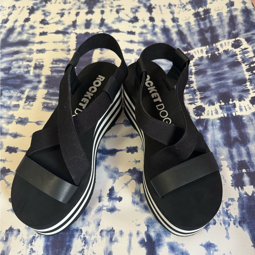 ROCKETDOG platform sandal size 8